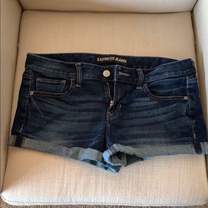 Express Jean Shorts - Dark Blue
